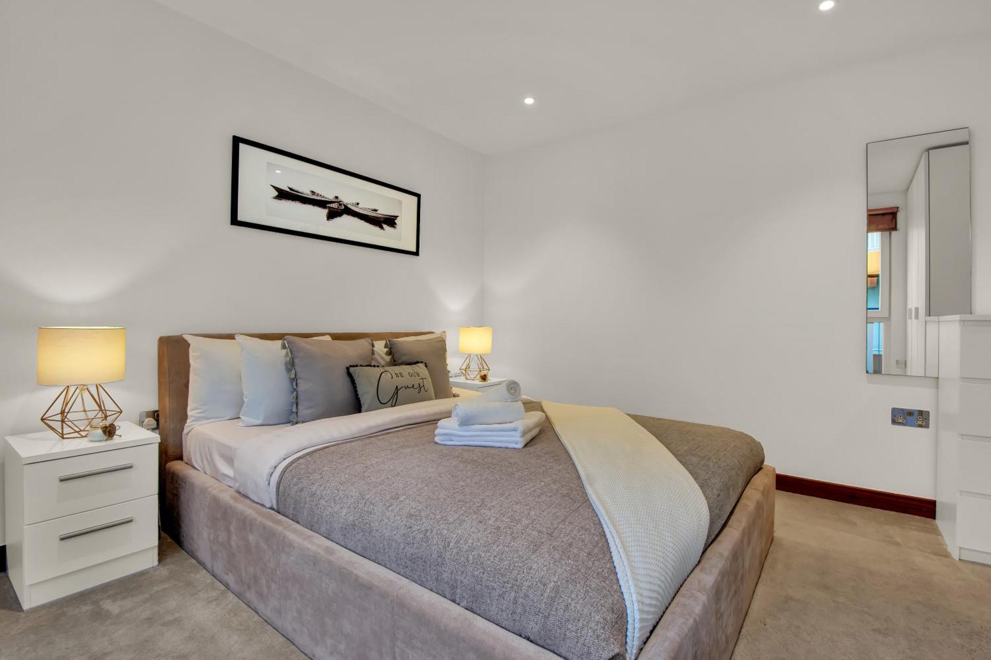 Mysquare Shoreditch Close To Colombia Road Flower Market * Londres